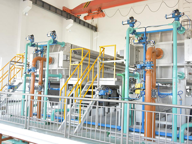 全力以赴搶進度，嚴抓細管保質量